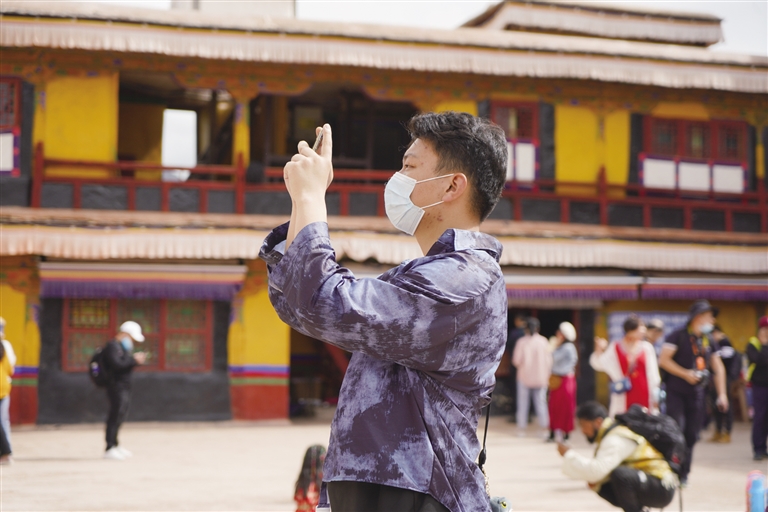 liy081055_s.jpg liy081055_s.jpg