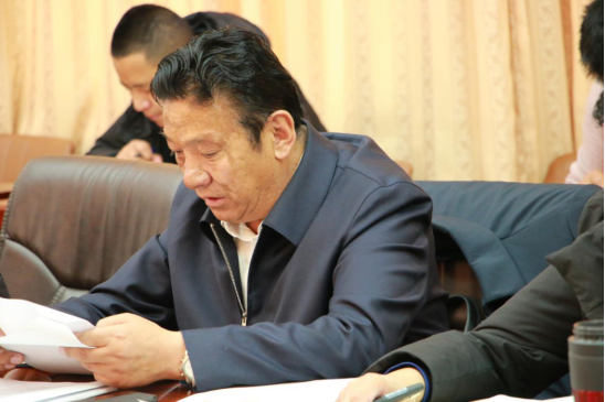 旦巴旺久以普通党员身份参加所在党支部不忘初心牢记使命专题组织生活