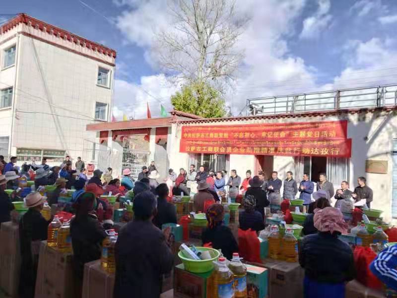 llj1114p02.jpg llj1114p02.jpg