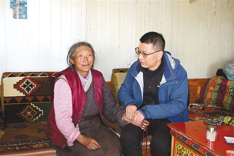 maxy0426_s.jpg maxy0426_s.jpg