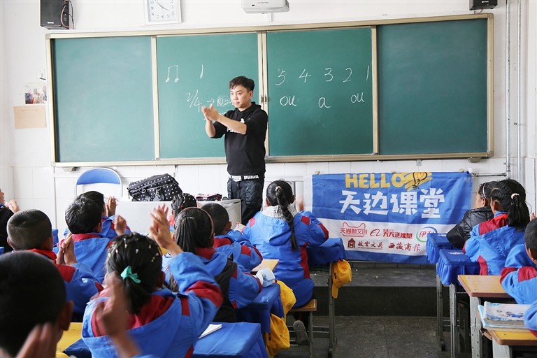 liy9b1388_s.jpg liy9b1388_s.jpg