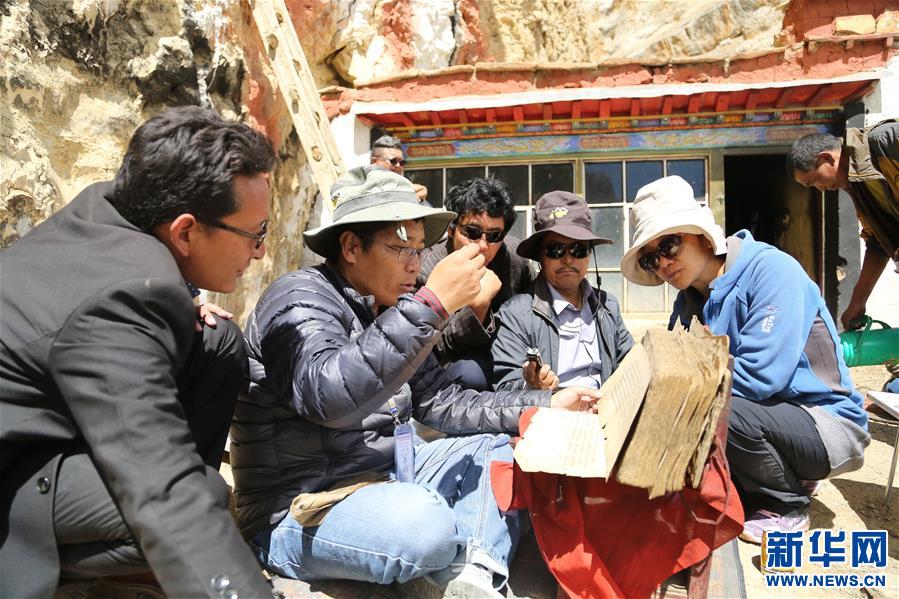 （图文互动）（2）西藏古籍文献数字化提速 大批珍贵藏文古籍近期实现“云阅读”