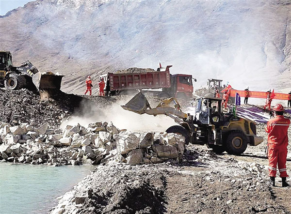 liy02425_s.jpg liy02425_s.jpg