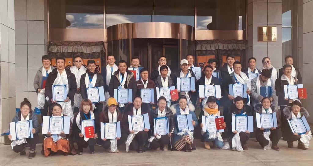 7495fc7fe41e06cecc9ac2f54859ca0.jpg 7495fc7fe41e06cecc9ac2f54859ca0.jpg