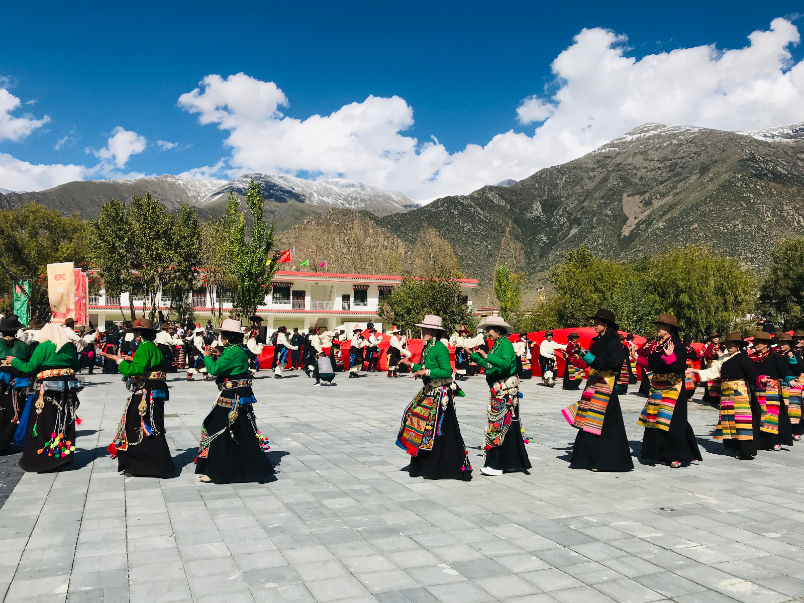 活动现场 (1).jpg 活动现场 (1).jpg